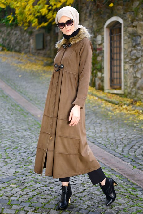 Beyza-Button Detailed Brown Coat with Furred Collar 3M3153